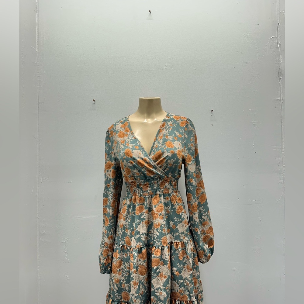 Sundress - Picture 3 of 5